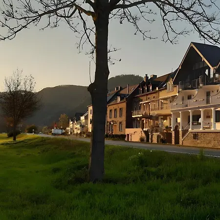 Oda ve Kahvaltı Haus Moselliebe Luxuszimmer 3*